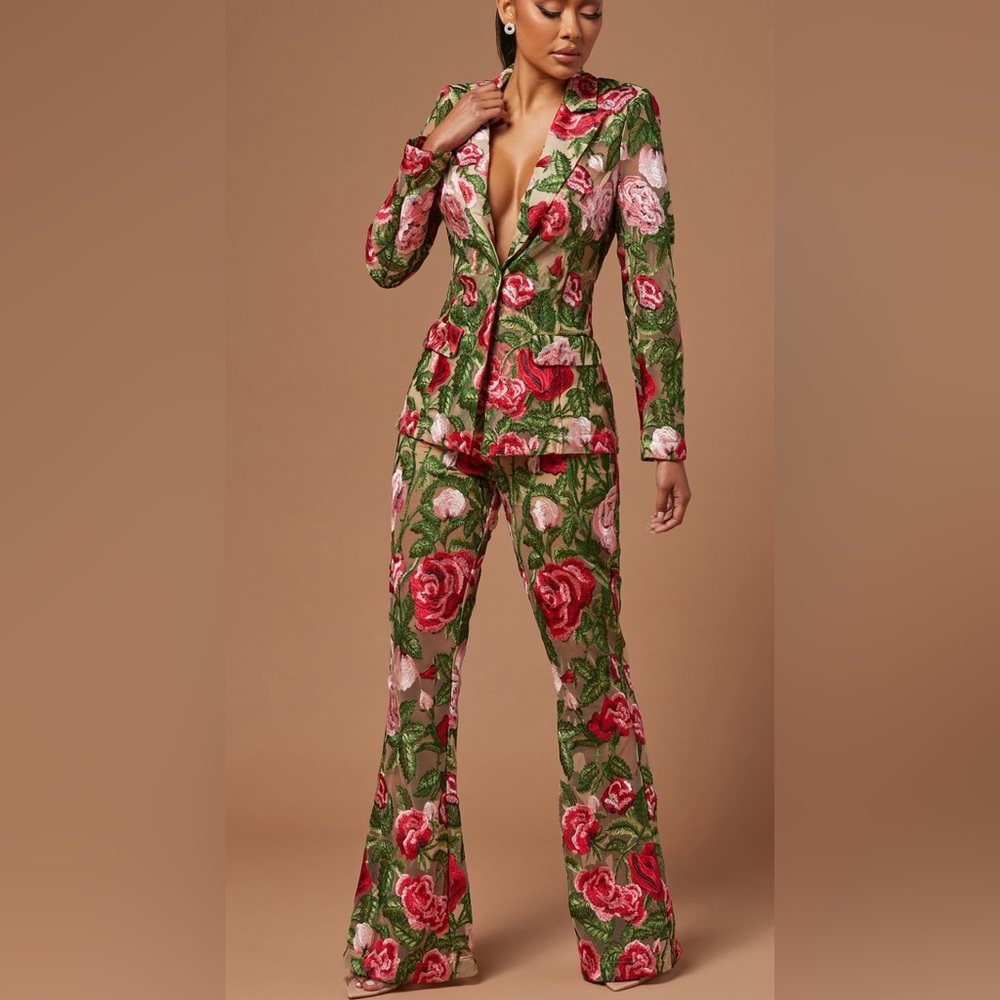 Fashionnova Nova Luxe Rose Embroidered Pant - NWOT - Sz S